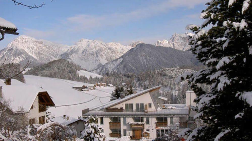 Hotel Puetia อันแตร์มอรยา ภายนอก รูปภาพ