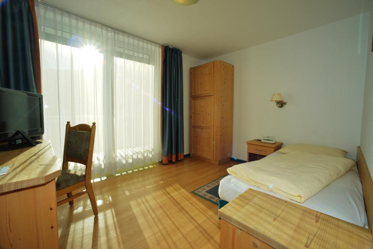 Hotel Puetia อันแตร์มอรยา ภายนอก รูปภาพ
